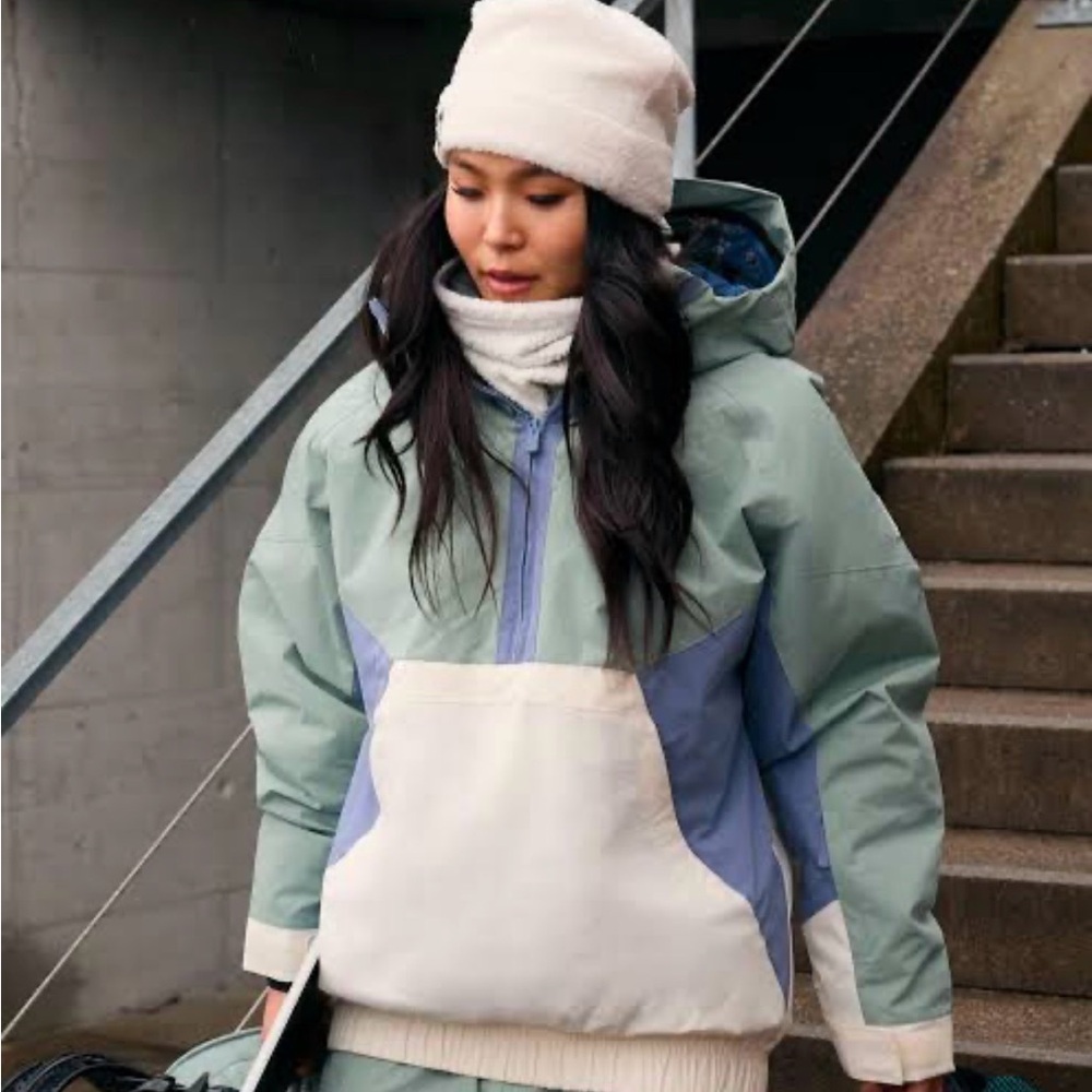 Chloe Kim Anorak Snowboard Jacket